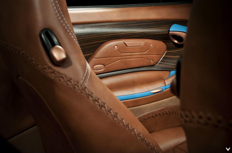 Детали интерьера Porsche 911 Carrera Cabriolet by Vilner 2020 года  (фото 9 из 21)